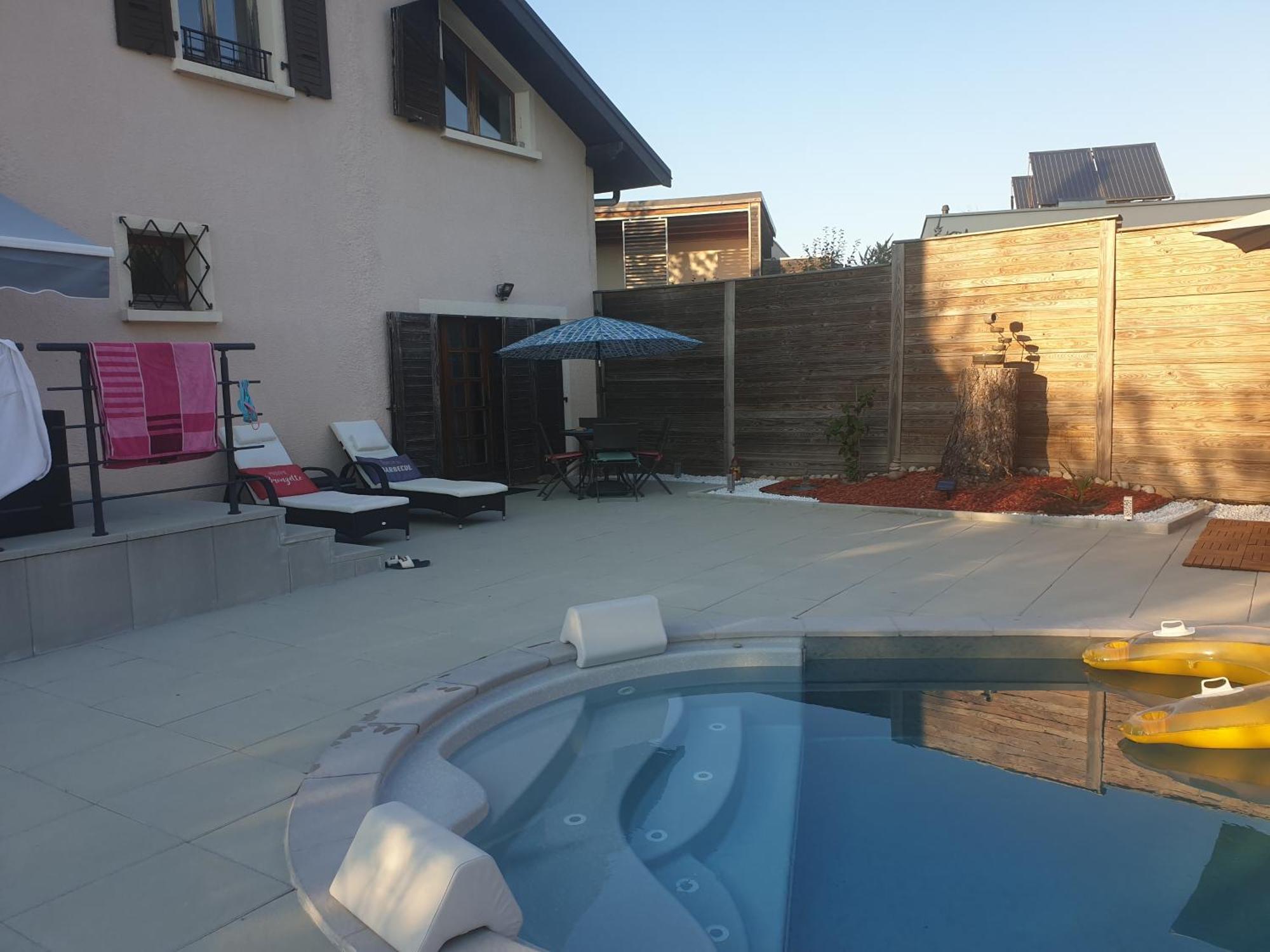 Maison Le Lezard Chez Amalia Et Fred Thonon-les-Bains Exterior photo
